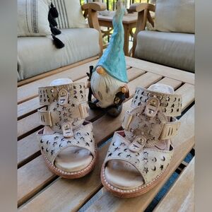 FreeBird Moonstar Mules size 9